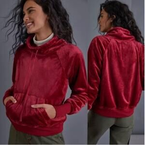 Anthropologie Sunday in Brooklyn Mairead Fuzzy Fleece Velour Sweatshirt Red M